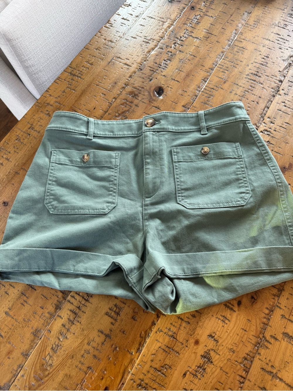 NWT LOFT Palmer High Rise Shorts Sage Green Size 8 Utility Chino